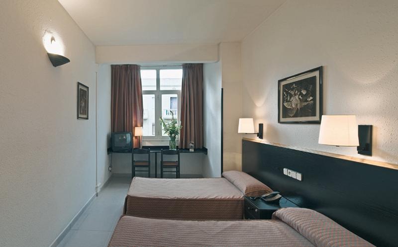 Htop Bcn City #Htopenjoy Barcelona Habitación foto